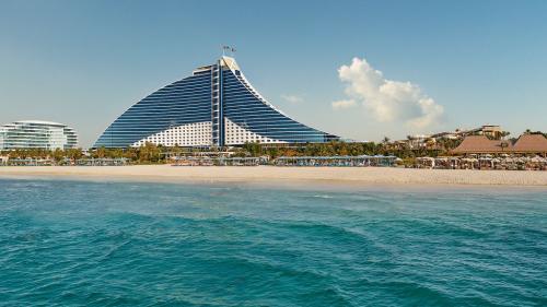 002829-01-Architecture - Beach - Main-at Jumeirah Beach Hotel - Copie