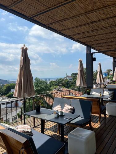 Restaurant vue piscine
