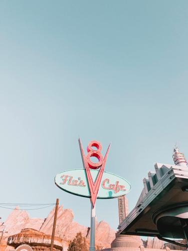 pexels-ericazhao-2670269