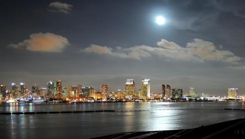 san-diego-190898_1280