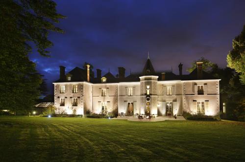 La nuit extérieur façade sud