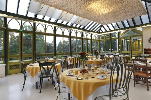 La-Rozelle-jardin-dhiver-petit_dejeuner_08